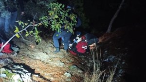 Kaçak avcıları yakaladıktan sonra dönüş yolunda uçuruma yuvarlandı