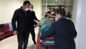 Kamyonetinin altında kalan adam hayatını kaybetti