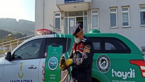 Kanatları kırık kızıl şahine jandarma şefkati