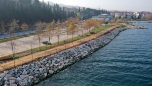 Karamürsel sahili şekilleniyor