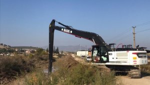 Kargın'da 2 kilometre dere temizlik çalışması yapıldı