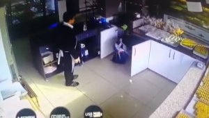 Kavgadan korkup dolaba saklandılar