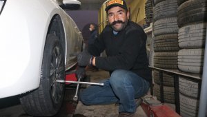 Kış lastiği mesaisi başladı