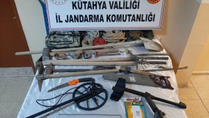 Kütahya'da kaçak kazı operasyonu