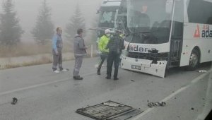 Kütahya'da trafik kazaları: 3 yaralı