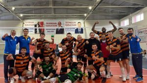 Malatya Büyükşehir Voleybol takımı erteleme maçını kazandı