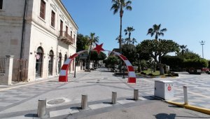 Mersin'de cadde ve sokaklar kısıtlamanın ikinci gününde de boş kaldı