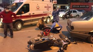 Motosiklete çarpıp kaçtı: 2 yaralı