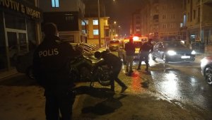 Motosikletin üzerinde silahlı saldırıya uğradı