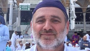 Muhtar koronaya yenik düştü