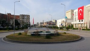 Osmaniye'de cadde ve meydanlar boşaldı, kent sessizliğe büründü
