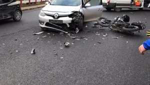 Otomobil motosiklete çarptı: 1 yaralı