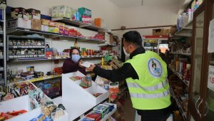 Pamukkale Belediyesinden esnaflara maske desteği