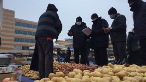 Pazaryerinde tezgah açan esnafa HES kodu sorgusu