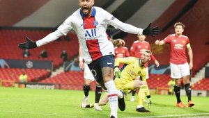 PSG, Manchester deplasmanında kazandı, Başakşehir Avrupa kupalarına veda etti