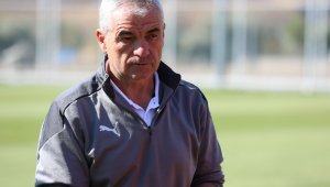 Rıza Çalımbay'ın korona testi pozitif çıktı
