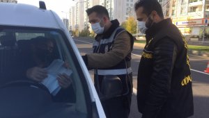 Sabahın ilk ışıklarına kadar Diyarbakır'da denetimler devam ediyor
