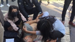 Sağlıkçıların hayatta tuttuğu kardeşleri bıçaklayan iki zanlı tutuklandı