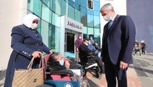 Şahinbey'den engellilere tekerlekli sandalye