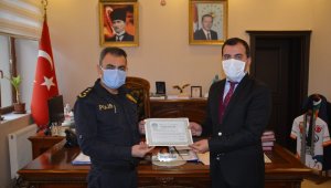 Sarıkamış'ta polis başarısıyla göz kamaştırıyor