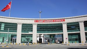 Sarp Sınır Kapısı'ndan günlük tır geçiş rekoru kırıldı