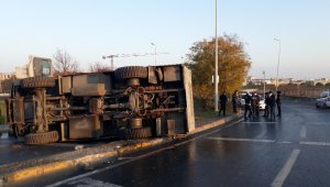 Sefaköy'de TOMA devrildi