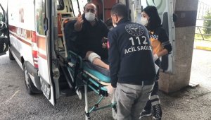 Silahla vurulan şahıs sedyeden inip gazeteciye saldırmaya çalıştı
