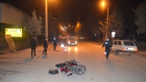 Sipariş götüren kurye kazayı ucuz atlattı