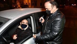 Sokak kısıtlaması başladı, polisler denetimde