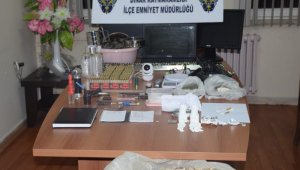 Şüpheli şahsın evinden çıkanlar polisi şaşkına uğrattı