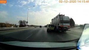 Sürücünün dikkatsizliği faciayla sonuçlanıyordu