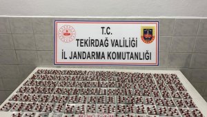 Ticari takside uyuşturucu hap ele geçirildi