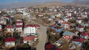 Tufanbeyli yasağa uydu, sokaklar bomboş kaldı
