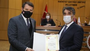 Vali Ayhan artık Sivaslı