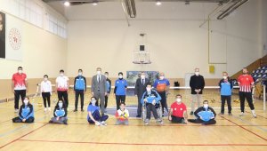 Vali Işık, engelli sporcuları yalnız bırakmadı