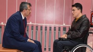 Vali Sezer'den 'Engelli Günü' mesajı: "Her insanın engelli bir aday olduğunu unutmayalım"