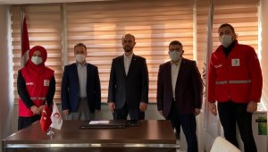 Yakın: "Durmadan, dinlenmeden yardım faaliyetlerini sürdüreceğiz"