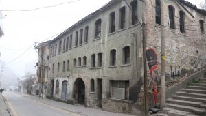 Yıkılmaktan kurtulan 200 yıllık tarihi Katırcılar Hanı butik otel ve müze olacak