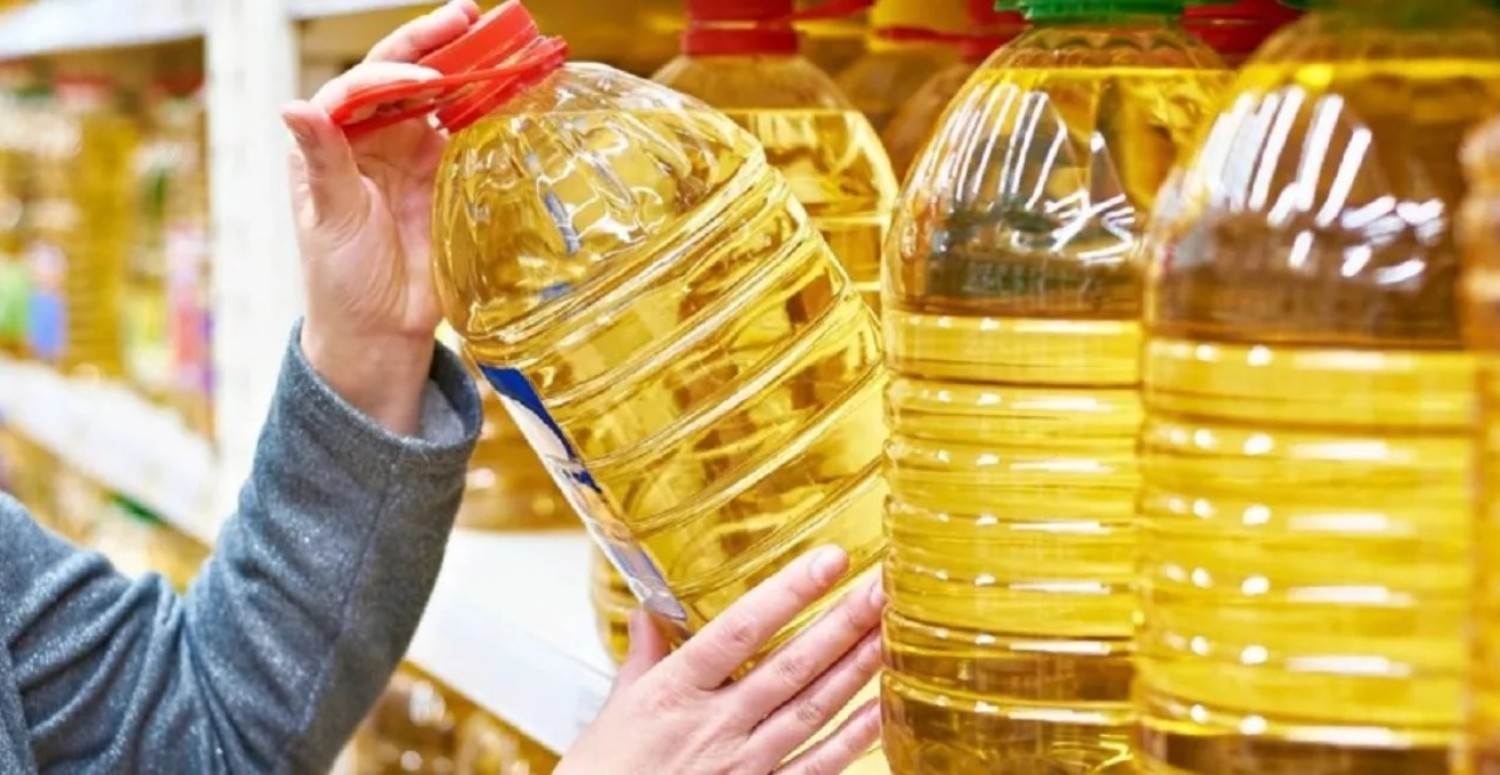 Fiyatı duyan o markete koşuyor! Ayçiçek yağı 135 TL'ye düştü: Kapış kapış gidiyor