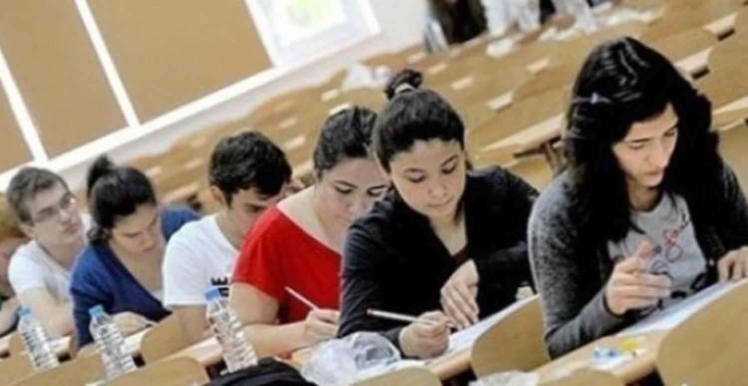 Liselilere büyük şok! Yaz tatili boyunca beklediler: MEB'den hüsrana uğratan karar
