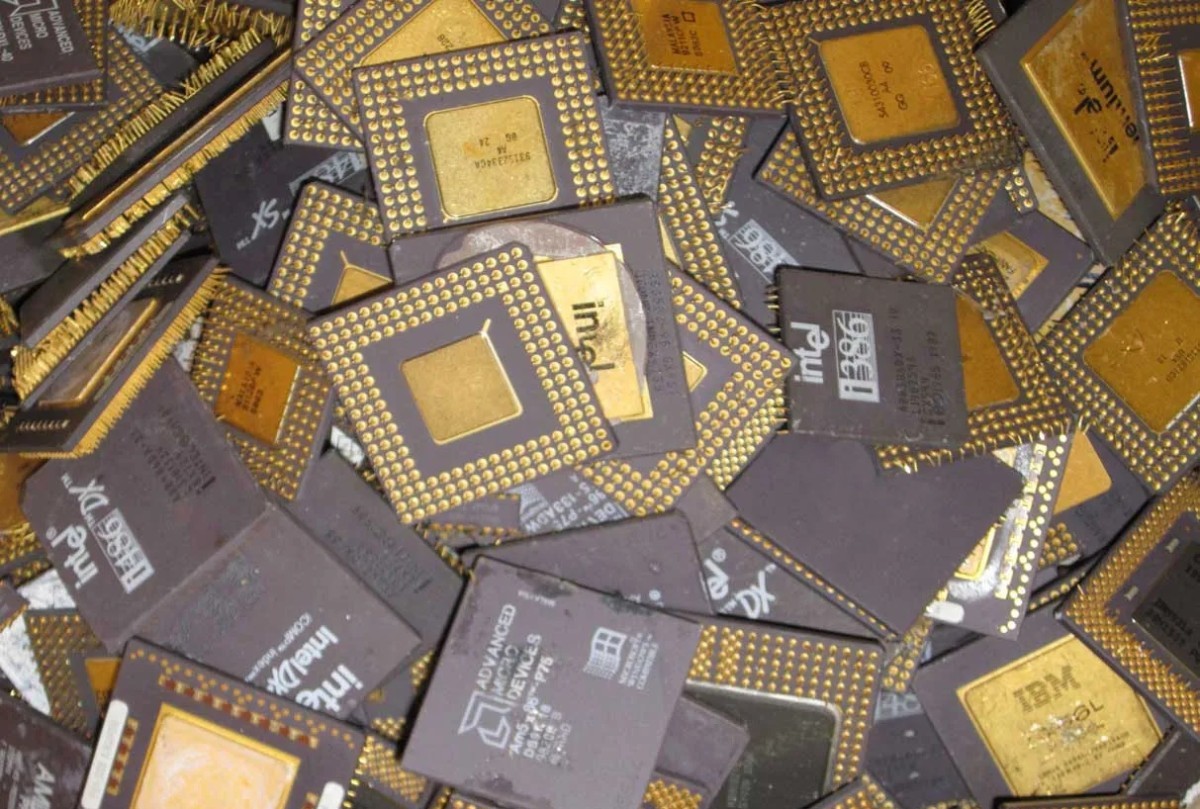 Elektronik cihazlardan altın elde etmek