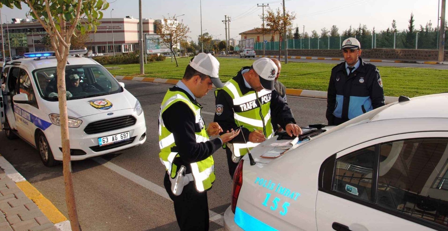 Araç sahipleri dikkat! Arabanızda bu varsa artık trafiğe çıkamayacaksınız!