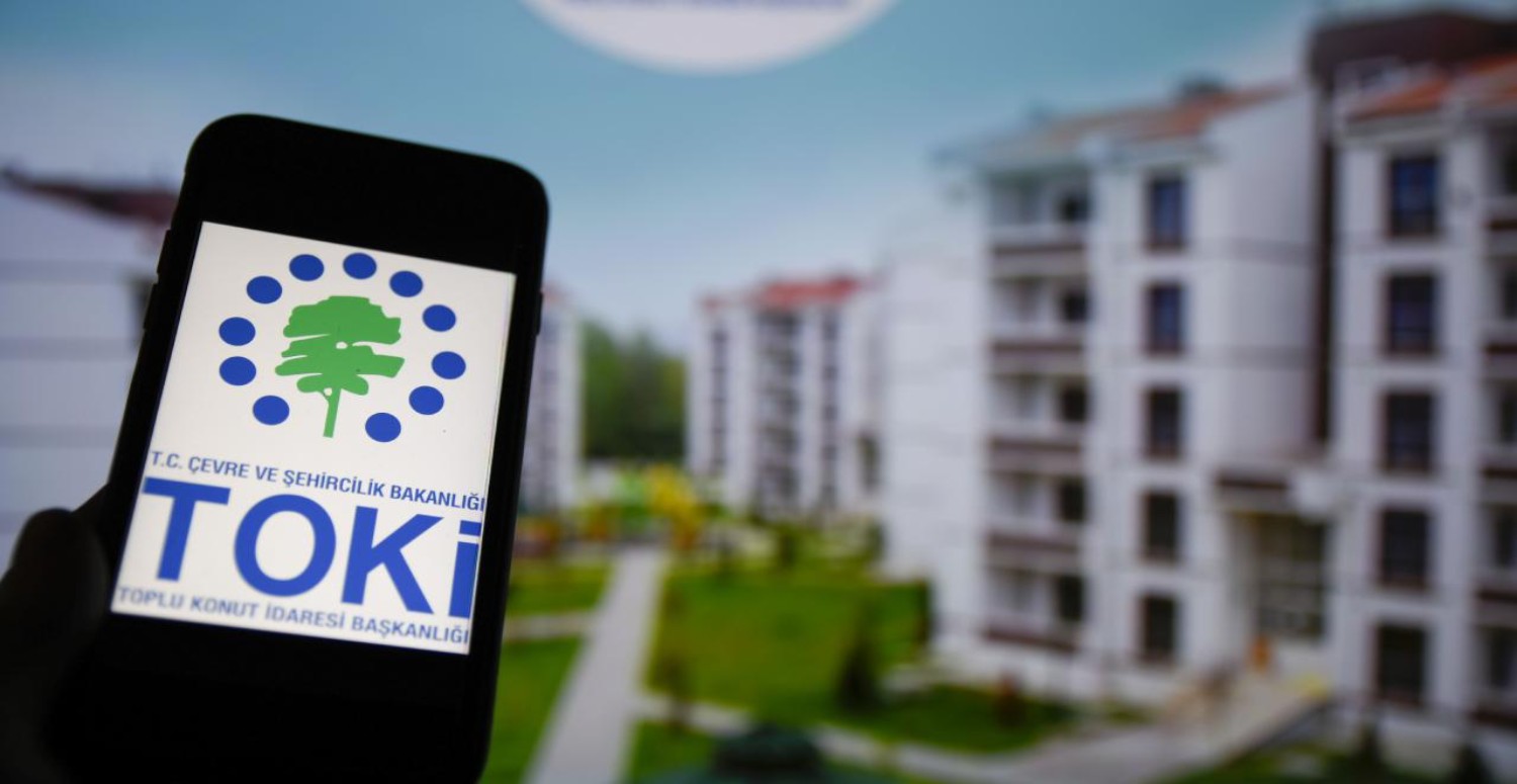 TOKİ'den 7 değil 77 ile birden müjde! Peşinat parasına 1+1 konut satışı başladı: Bu evler kapanın elinde kalacak