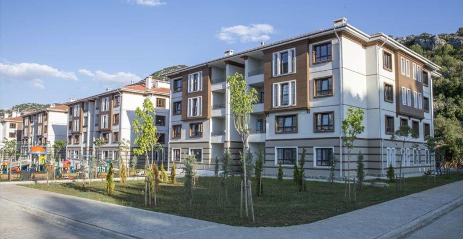 TOKİ yine yaptı yapacağını! Hiç evi olmayanlara TOKİ'den Mart 2024 müjdesi! 4 şehirde 5 yeni proje geliyor
