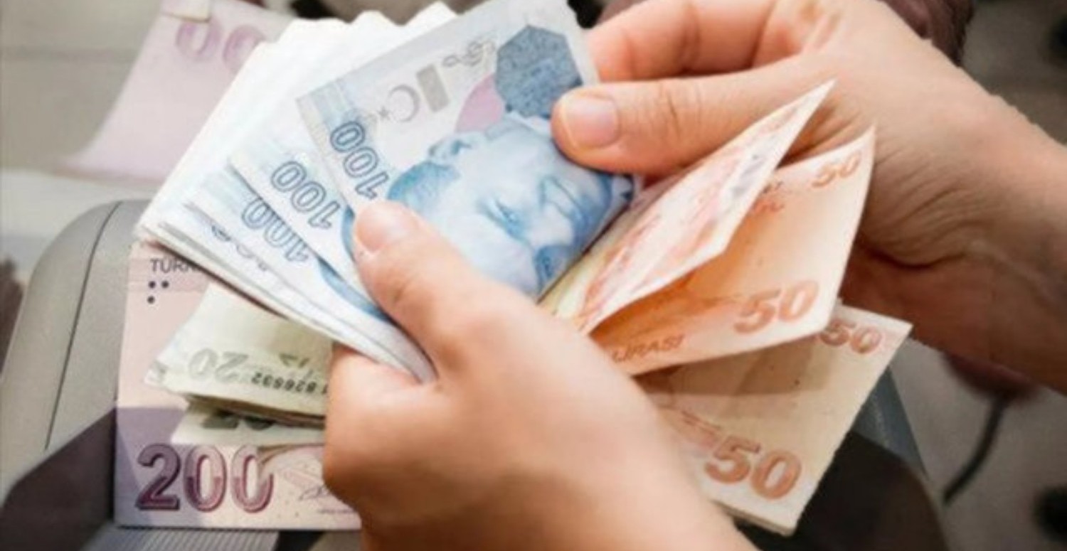 Emekliyi mest edecek promosyon tutarı! Hemen maaşınızı o bankaya taşıyabilirsiniz