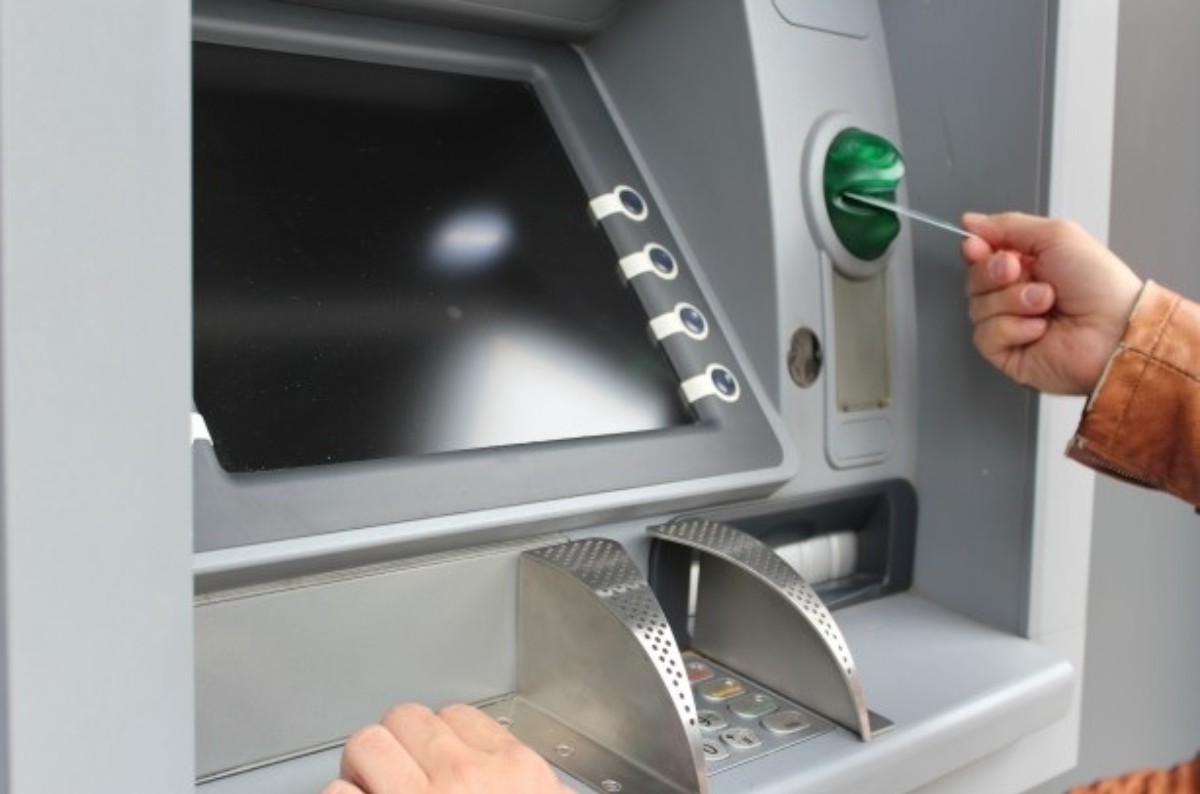 Bunu bilmeden ATM'lere gitmeyin! Kartınız elinizden gidebilir