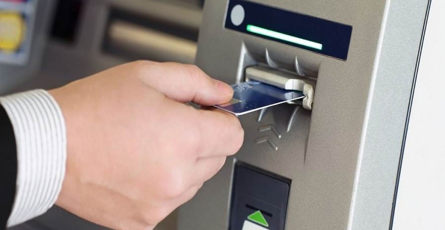 Bunu bilmeden ATM'lere gitmeyin! Kartınız elinizden gidebilir
