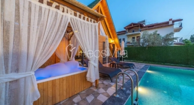 Geniş Aileler İçin Özel Havuzlu ve Bahçeli Kalkan Kiralık Villa Seçenekleri HepsiVilla.com'da