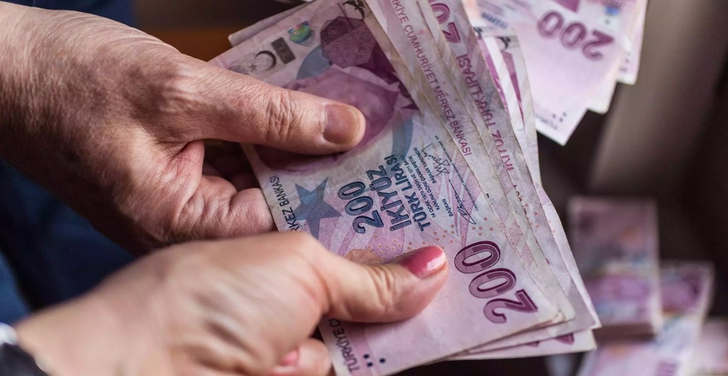 SGK kesenin ağzını açtı! Şartı sağlayana 12 ay 11 bin 364 TL yardım geliyor