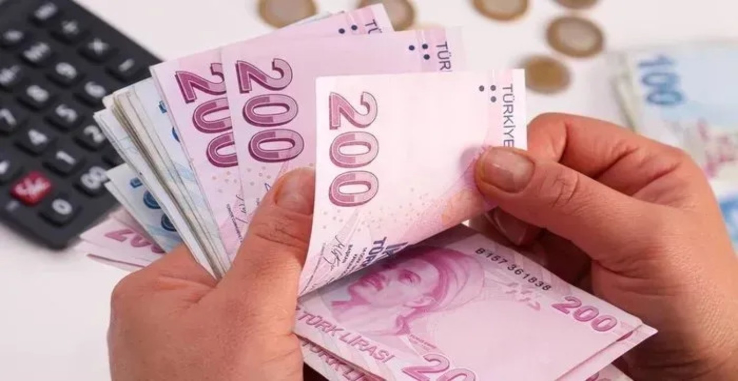 Telefonunda bu bankanın uygulaması olan yaşadı! Faizsiz nakit para verilecek